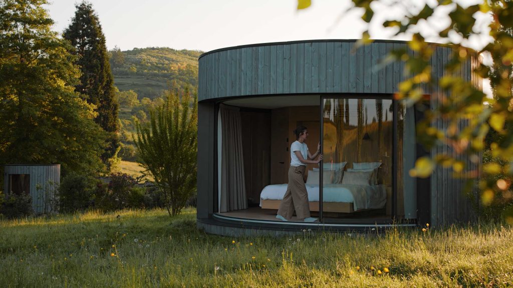 Lumipod x Ollie PB-13 Lumipod Cabins - Ollie Pritchard-Barrett - Architectural Photographer & Filmmaker